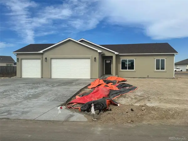 571 N Campbell Dr, Pueblo West, CO 81007