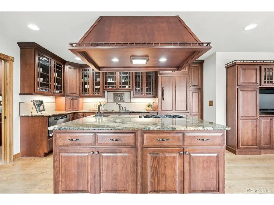 8 Raven Hill Ct, Colorado Springs, CO 80919 - #3
