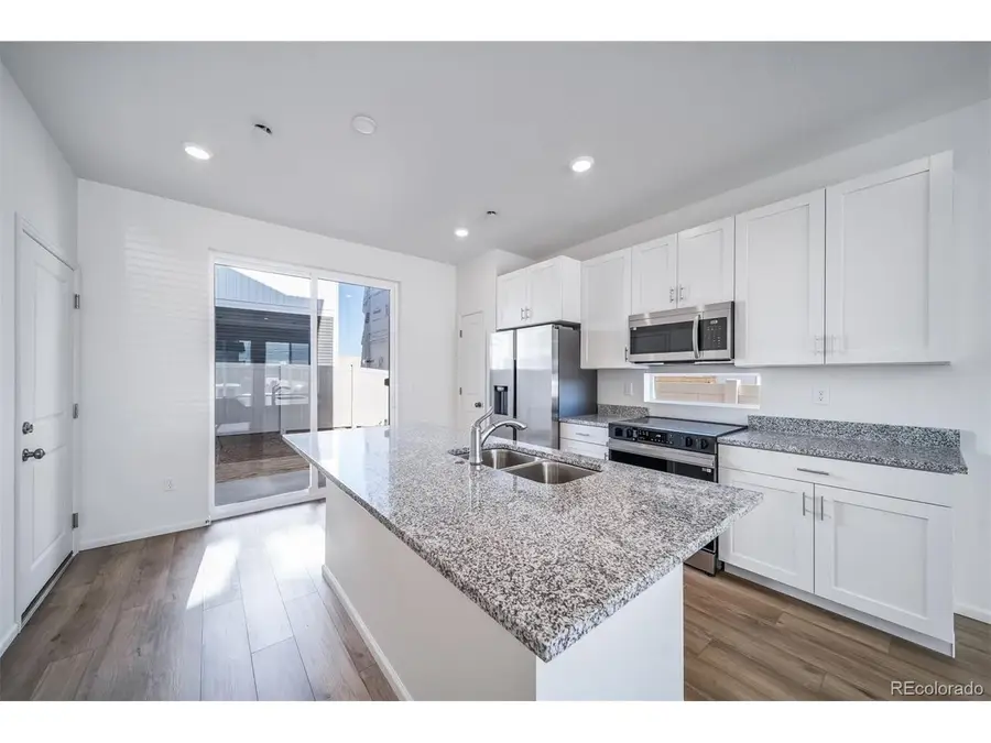 46589 Sunflower Ln, Bennett, CO 80102 - #2