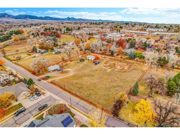 9909 W 70th Ave, Arvada, CO 80004