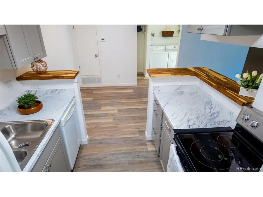 1888 S Pitkin St #A, Aurora, CO 80017 - Image #3