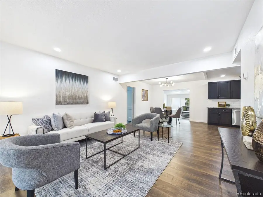 970 Scranton St, Aurora, CO 80011 - #2