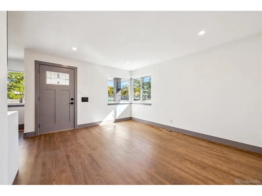 3323 Poplar St #3323, Denver, CO 80207 - #3