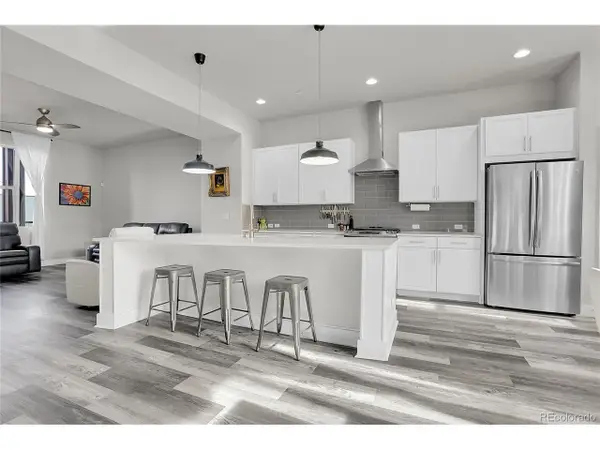 7040 W Alaska Dr, Lakewood, CO 80226