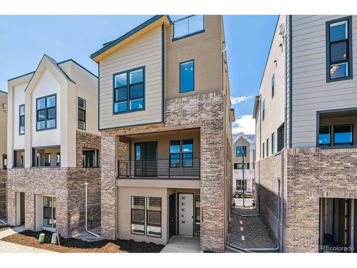 11475 E Briarwood Cir, Centennial, CO 80112 - #1