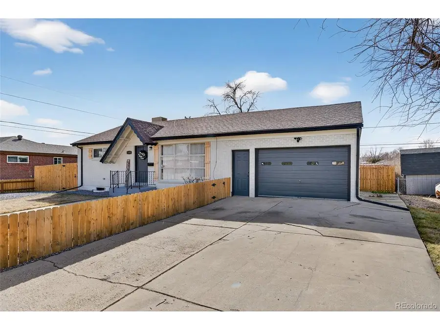 1102 Leroy Dr, Northglenn, CO 80233 - #3