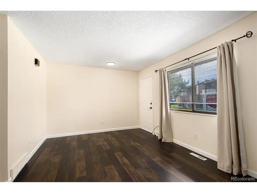 562 Vance St #D9, Lakewood, CO 80226 - Image #3