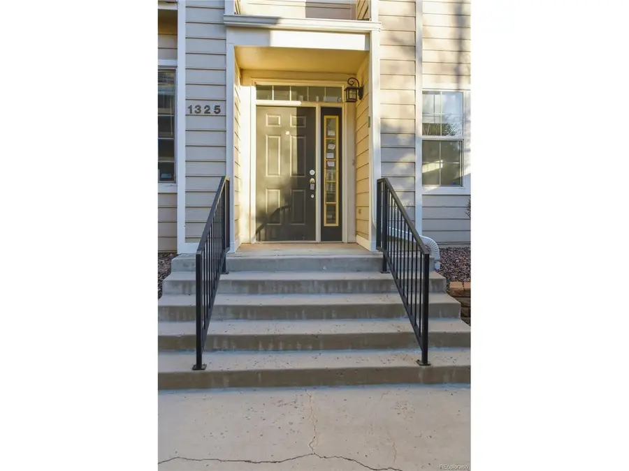 1325 Carlyle Park Cir, Highlands Ranch, CO 80129 - Image #3