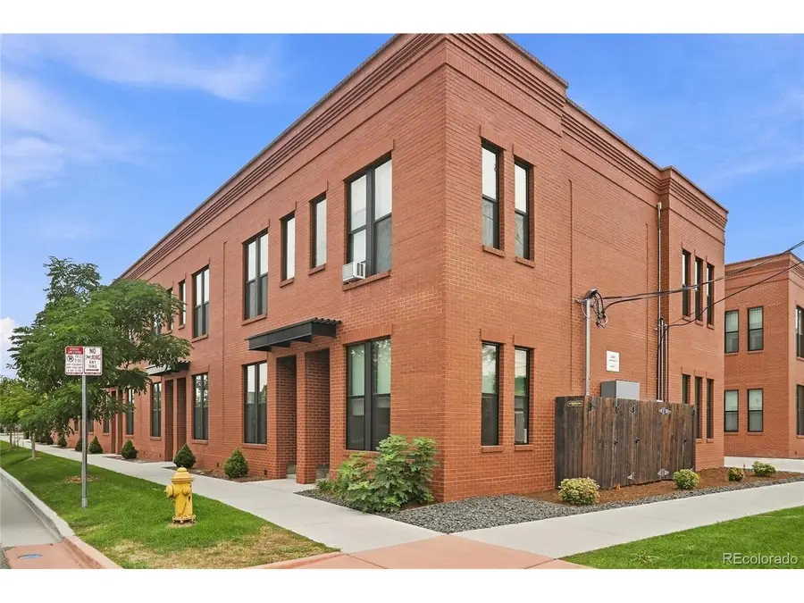 3314 Curtis St, Denver, CO 80205 - #2