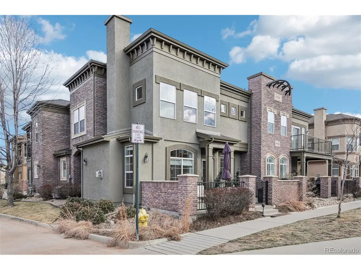 9528 Cedarhurst Ln #B, Highlands Ranch, CO 80129 - #1