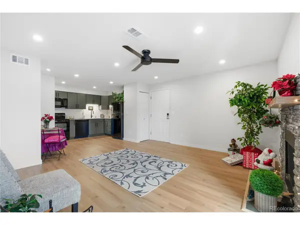 2575 S Syracuse Way #D-205, Denver, CO 80231