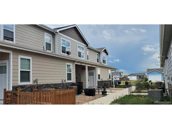 338 S 4th Ct, Deer Trail, CO 80105