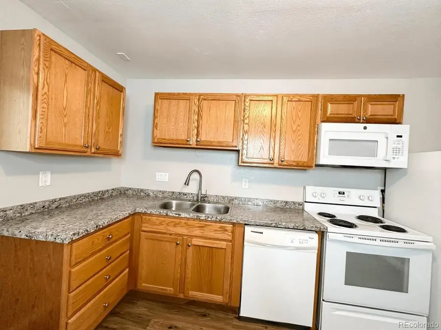 2107 Preuss Rd, Colorado Springs, CO 80910 - #3