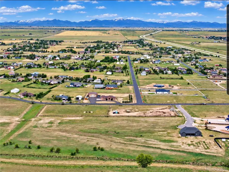 56262 E Apache Pl, Strasburg, CO 80136 - #2
