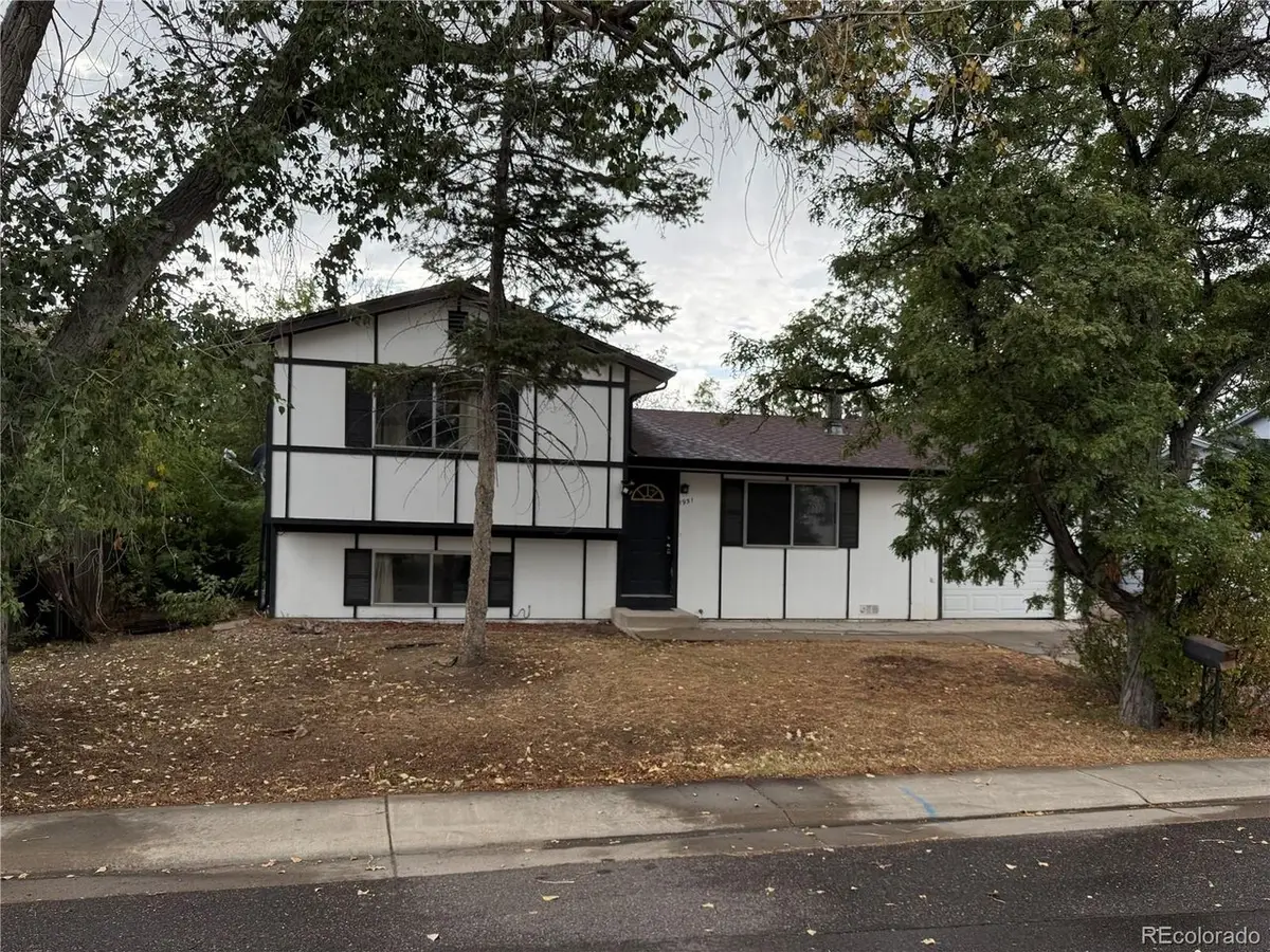 1951 E 81st Pl, Welby, CO 80229 - #1