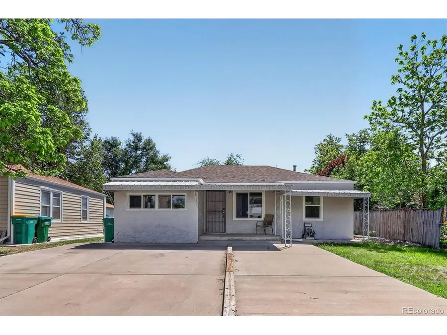 1908 Geneva St, Aurora, CO 80010 - #2
