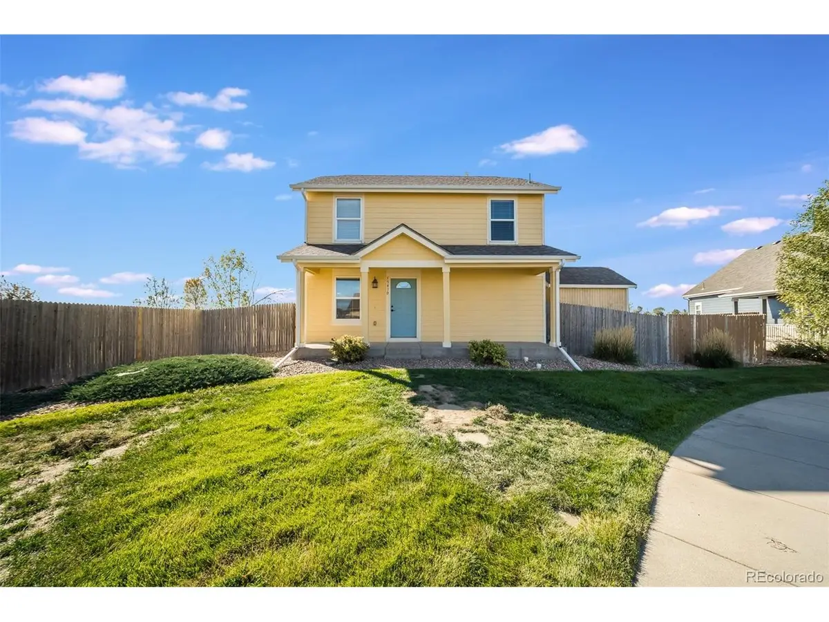 55410 E 27th Pl, Strasburg, CO 80136 - #1