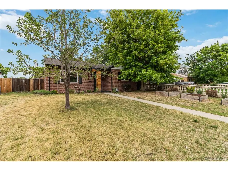 3511 Newport St, Denver, CO 80207 - #2