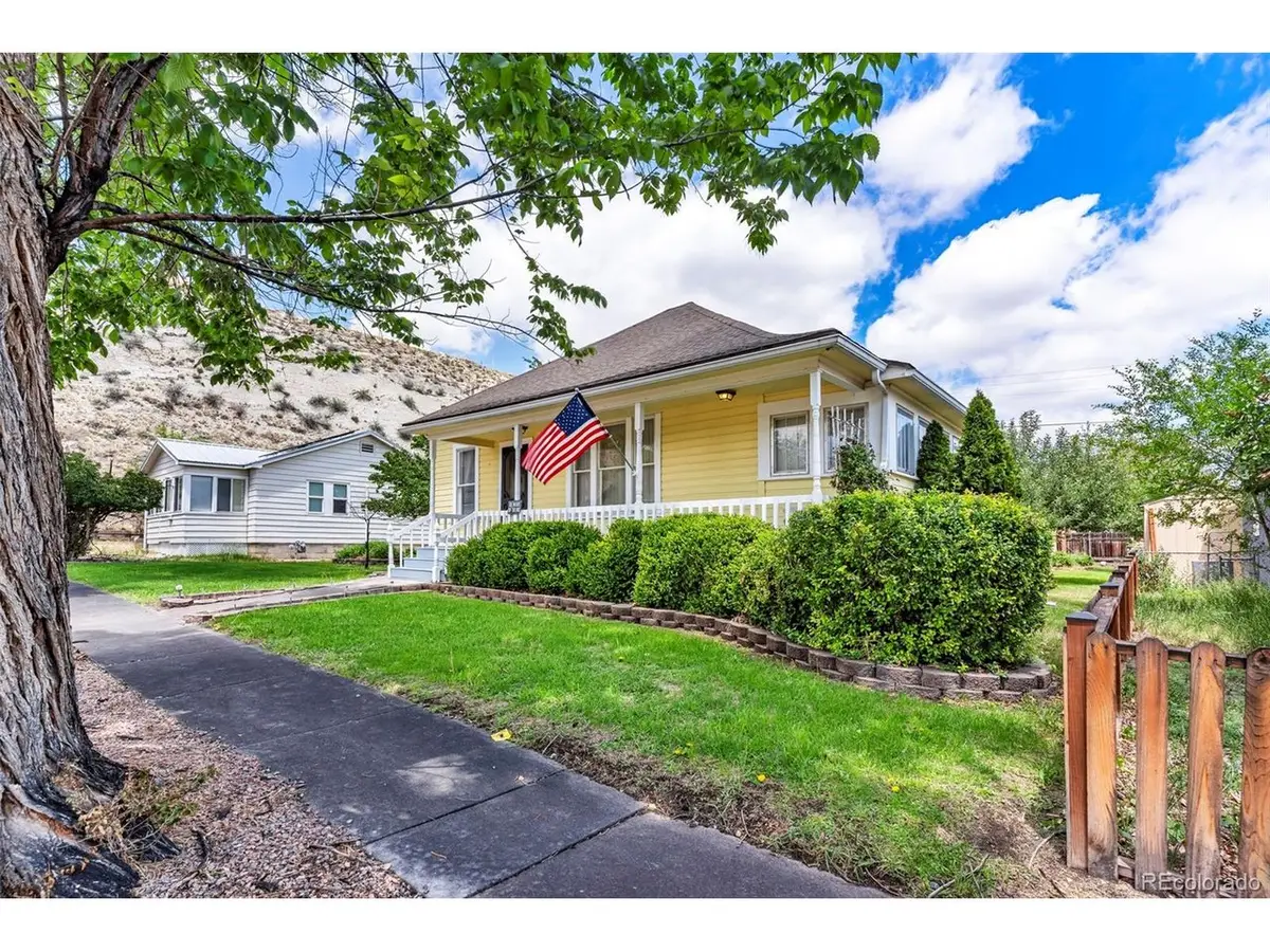 425 Pine Ave, Canon City, CO 81212 - #1