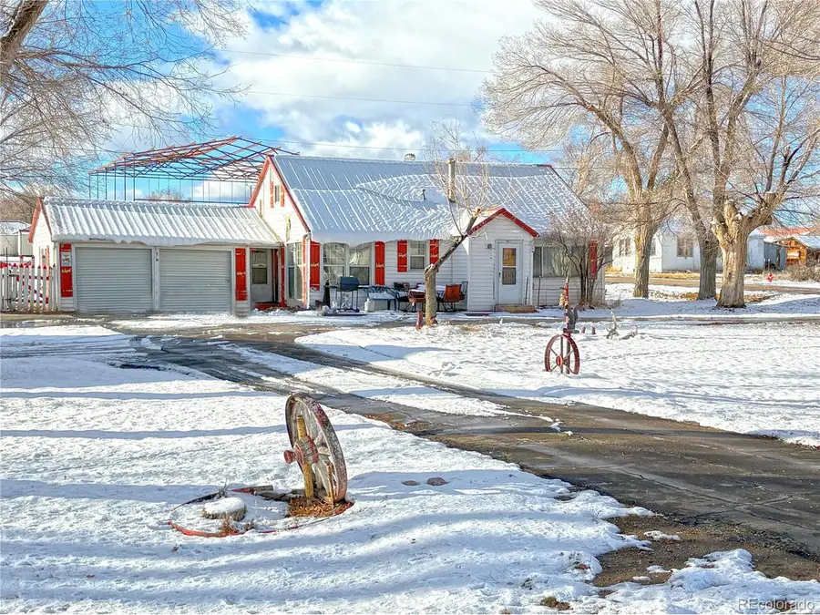 401 Stegosaurus, Dinosaur, CO 81610 - Image #3