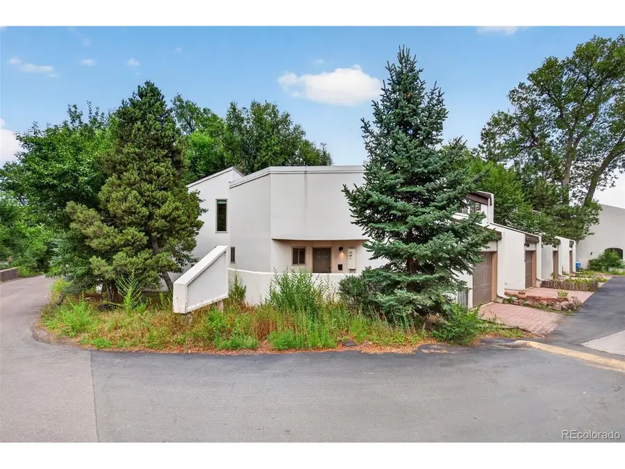 102 Creekside Ln, Colorado Springs, CO 80906 - #3