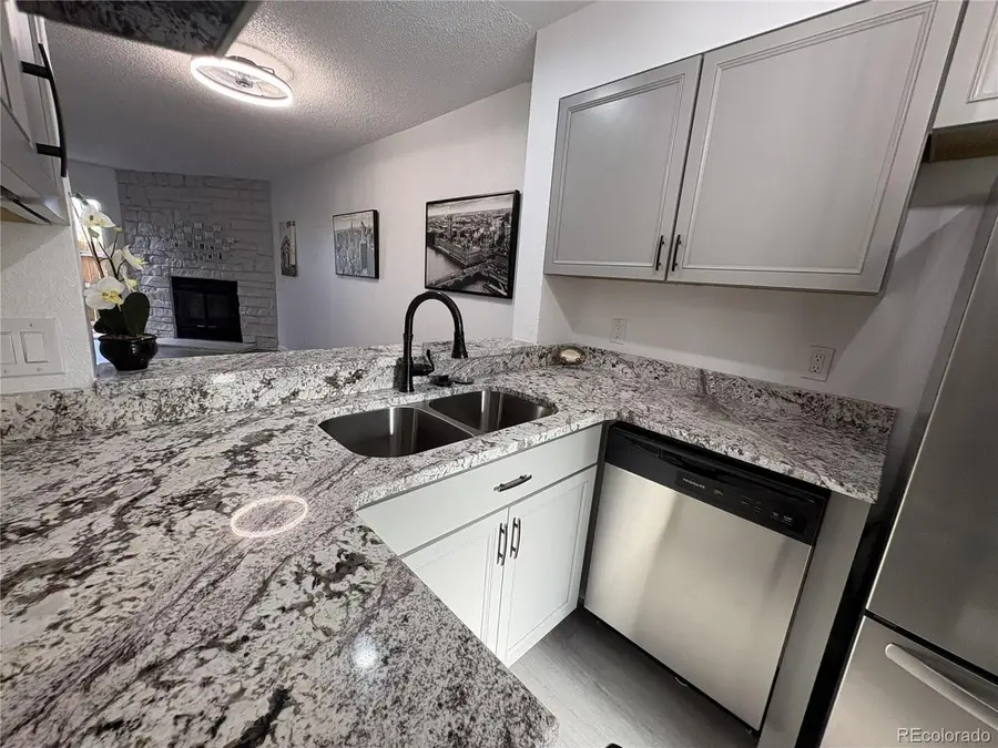2280 S Jasper Way #B, Aurora, CO 80013 - #3