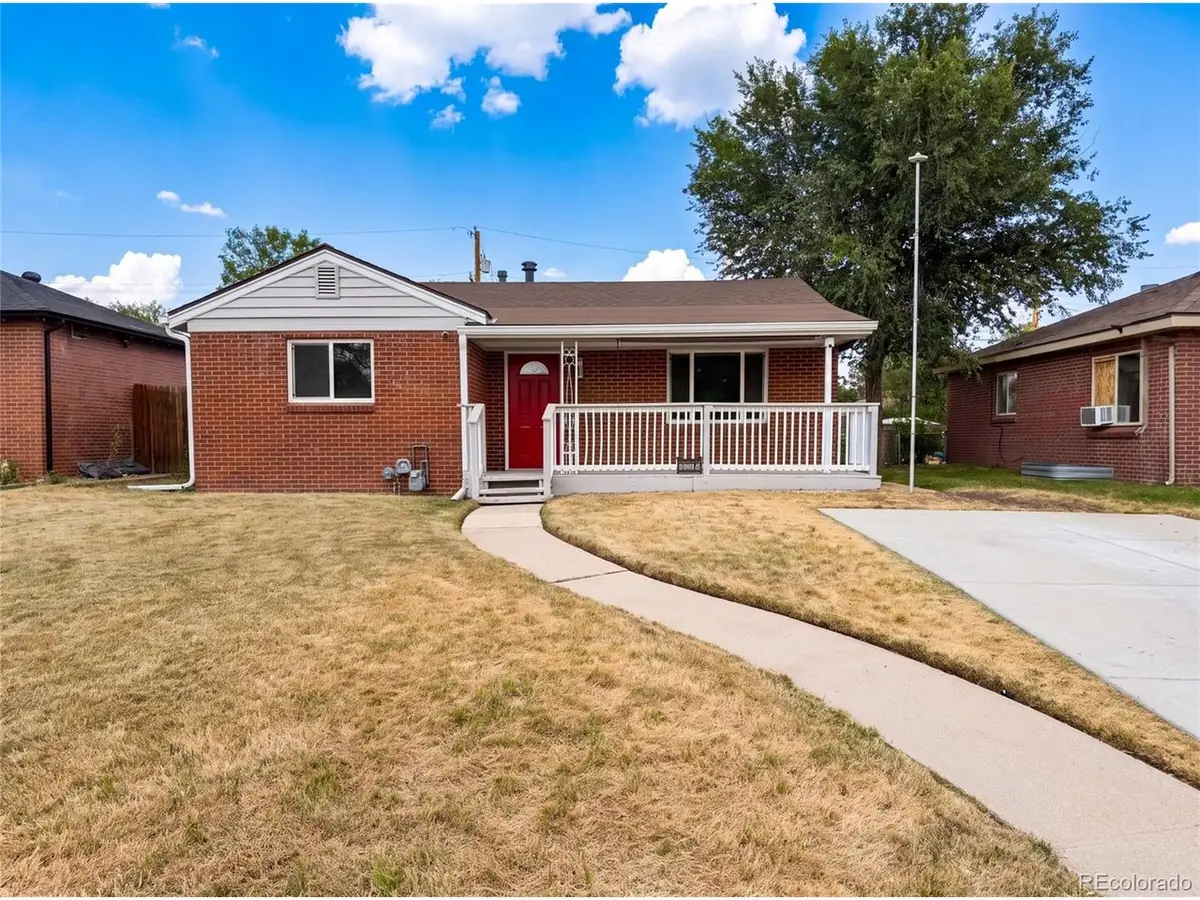 3570 Newport St, Denver, CO 80207 - #1