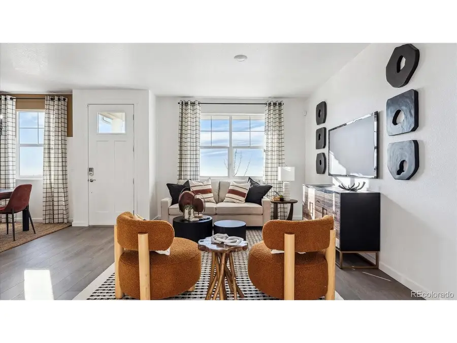 914 Logan Peak Way, Berthoud, CO 80513 - Image #2