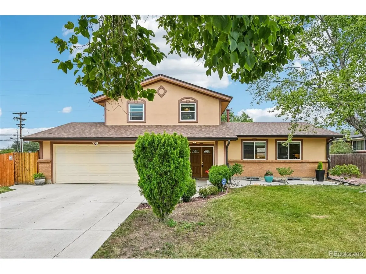 392 Zion St, Aurora, CO 80011 - #1