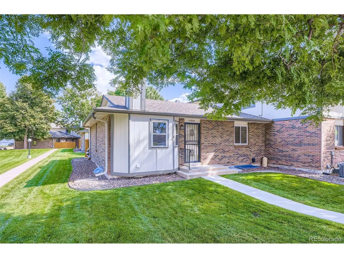 1868 S Ammons St #A, Lakewood, CO 80232 - Image #1