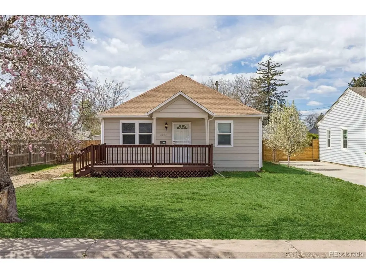 2037 Geneva St, Aurora, CO 80010 - #1