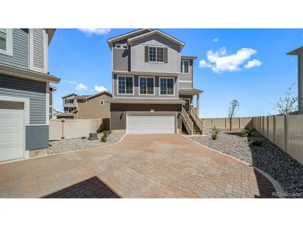 3387 Pearwood Dr, Johnstown, CO 80534