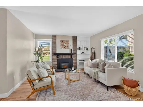 2419 S Worchester Ct #A, Aurora, CO 80014