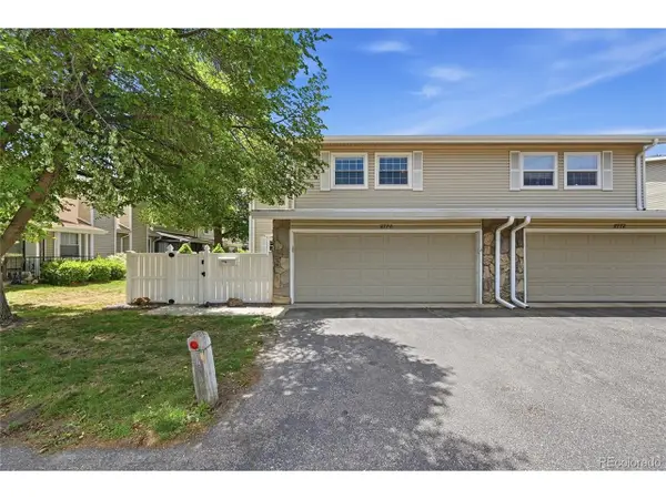 2770 S Heather Gardens Way, Aurora, CO 80014