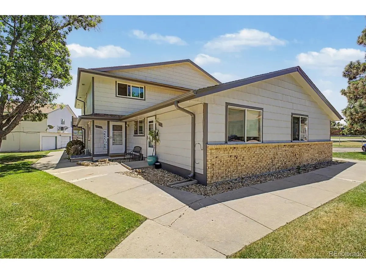 1182 S Eagle Cir #B, Aurora, CO 80012 - #1
