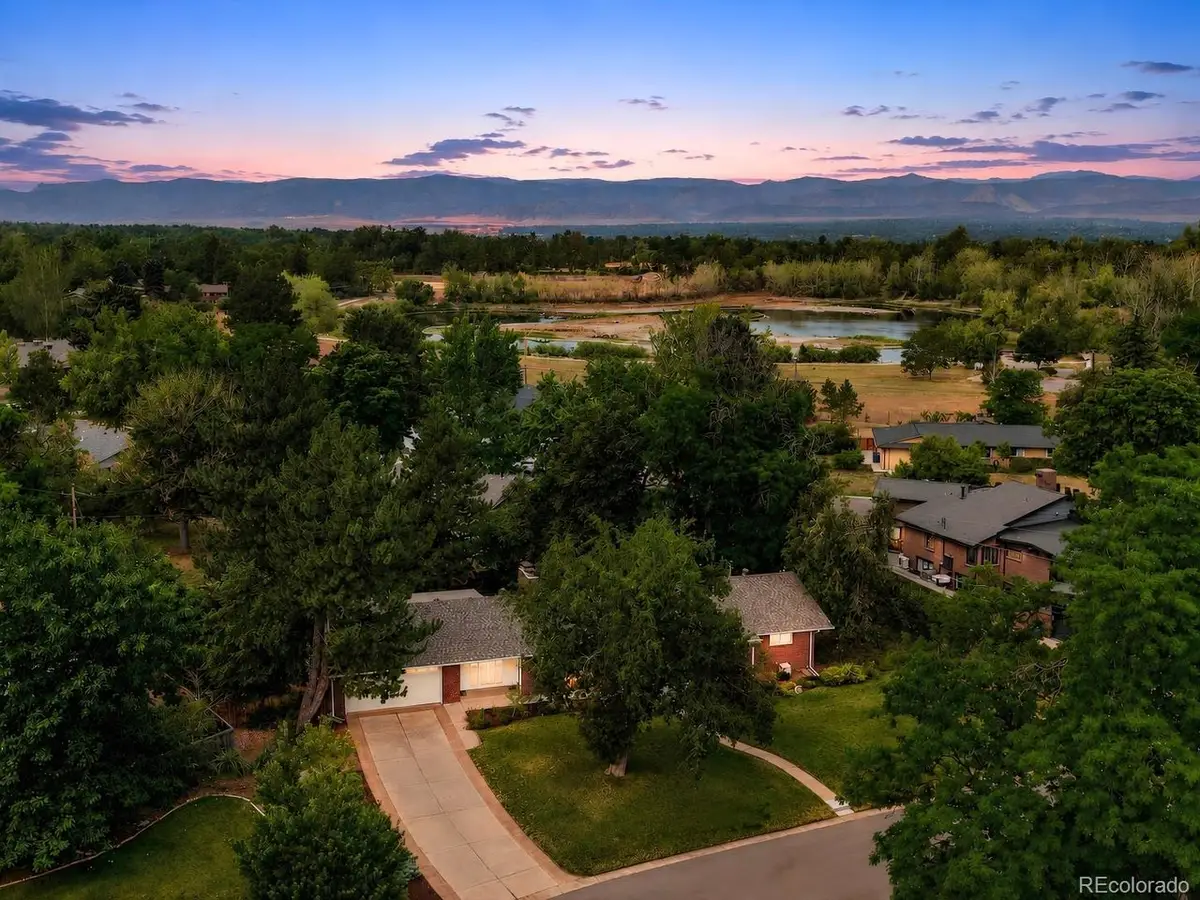 546 W Lake Ave, Littleton, CO 80120 - #1
