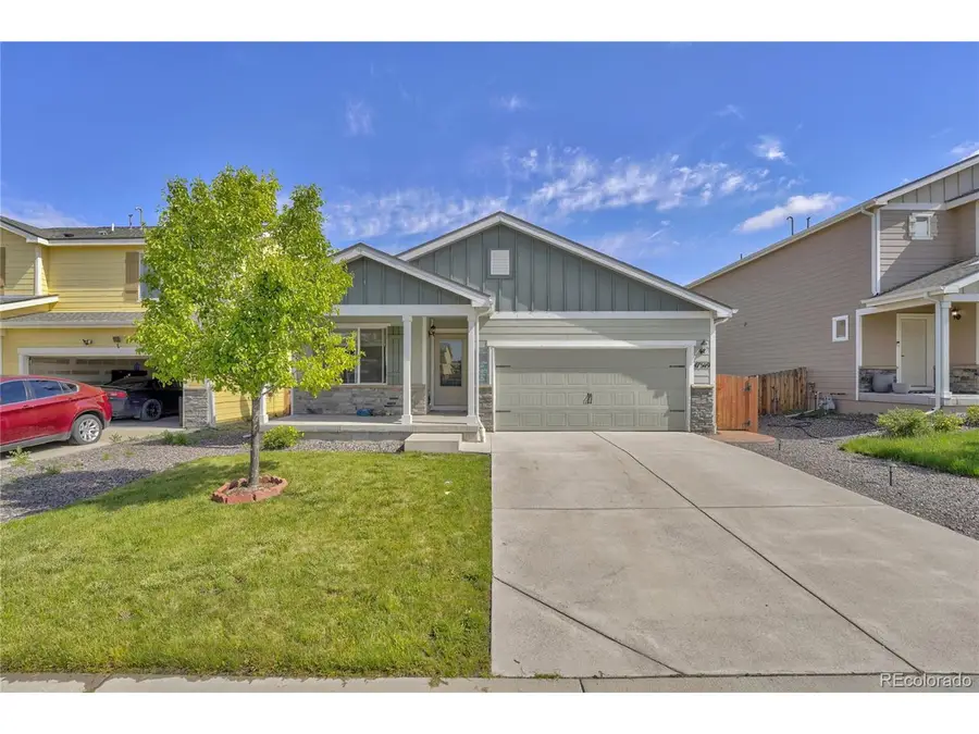 47349 Lily Ave, Bennett, CO 80102 - Image #2