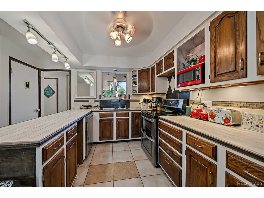 8291 W Louisiana Pl, Lakewood, CO 80232 - #2