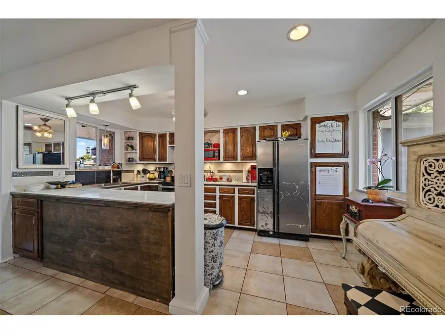 8291 W Louisiana Pl, Lakewood, CO 80232 - #3