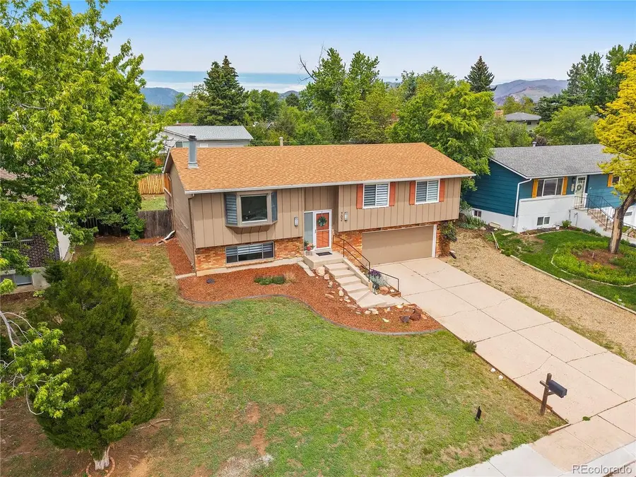 702 Paradise Ln, Colorado Springs, CO 80904 - #2