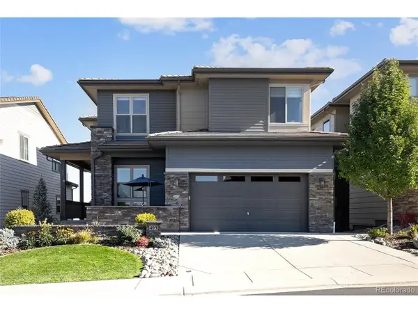 493 Meadowleaf Ln, Highlands Ranch, CO 80126