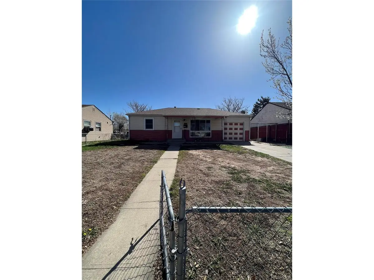 770 Kenton St, Aurora, CO 80010 - Image #1