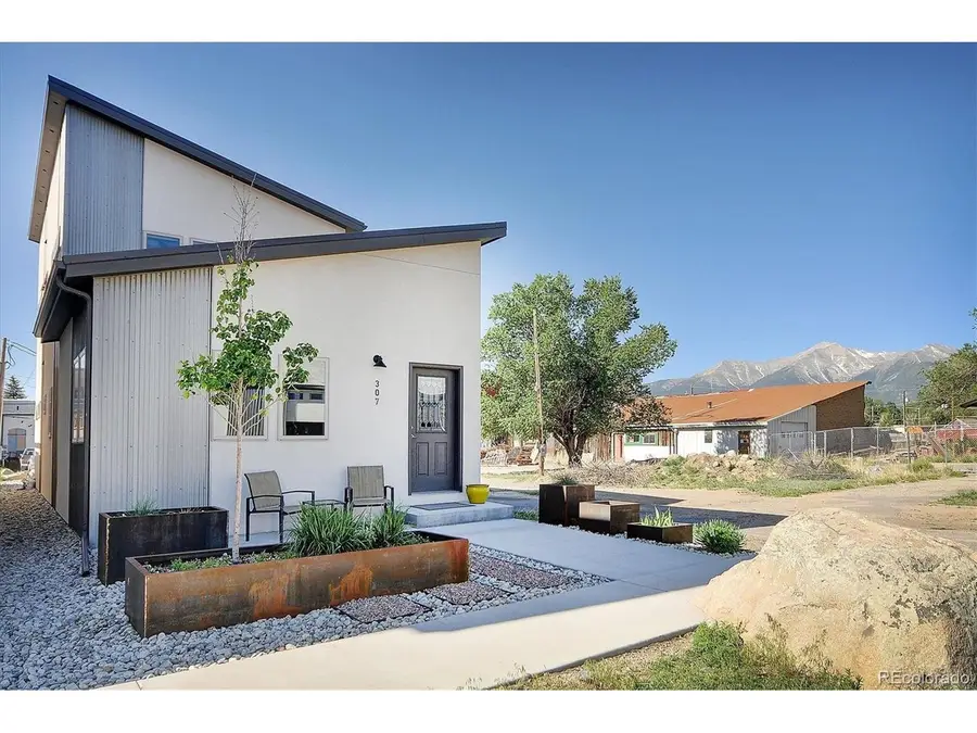 307 Chestnut St, Buena Vista, CO 81211 - Image #2