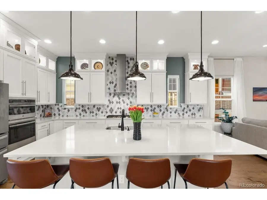 1045 Brocade Dr, Highlands Ranch, CO 80126 - Image #2