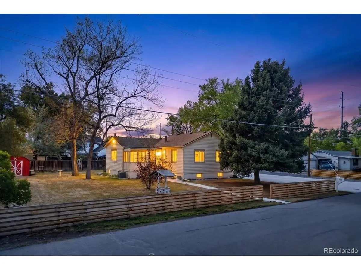 961 Kendall St, Lakewood, CO 80214 - #1