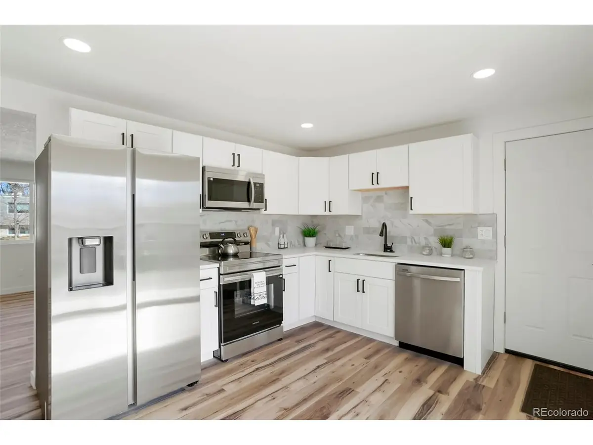 23 University Dr, Longmont, CO 80503 - #1