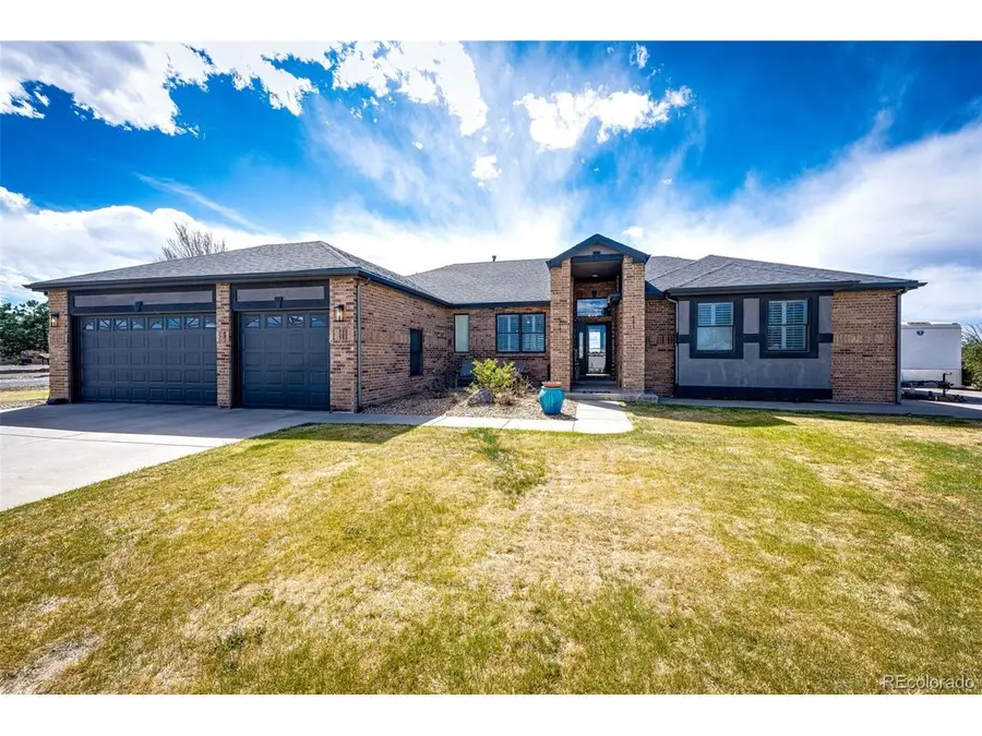 1283 Eclipse St, Watkins, CO 80137 - #2