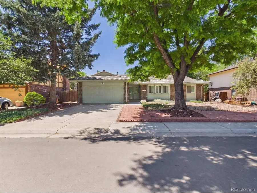 1661 S Oswego St, Aurora, CO 80012 - #2
