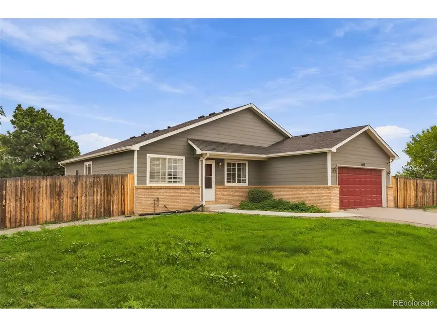 906 Greenwood Ct, Fort Lupton, CO 80621 - #2