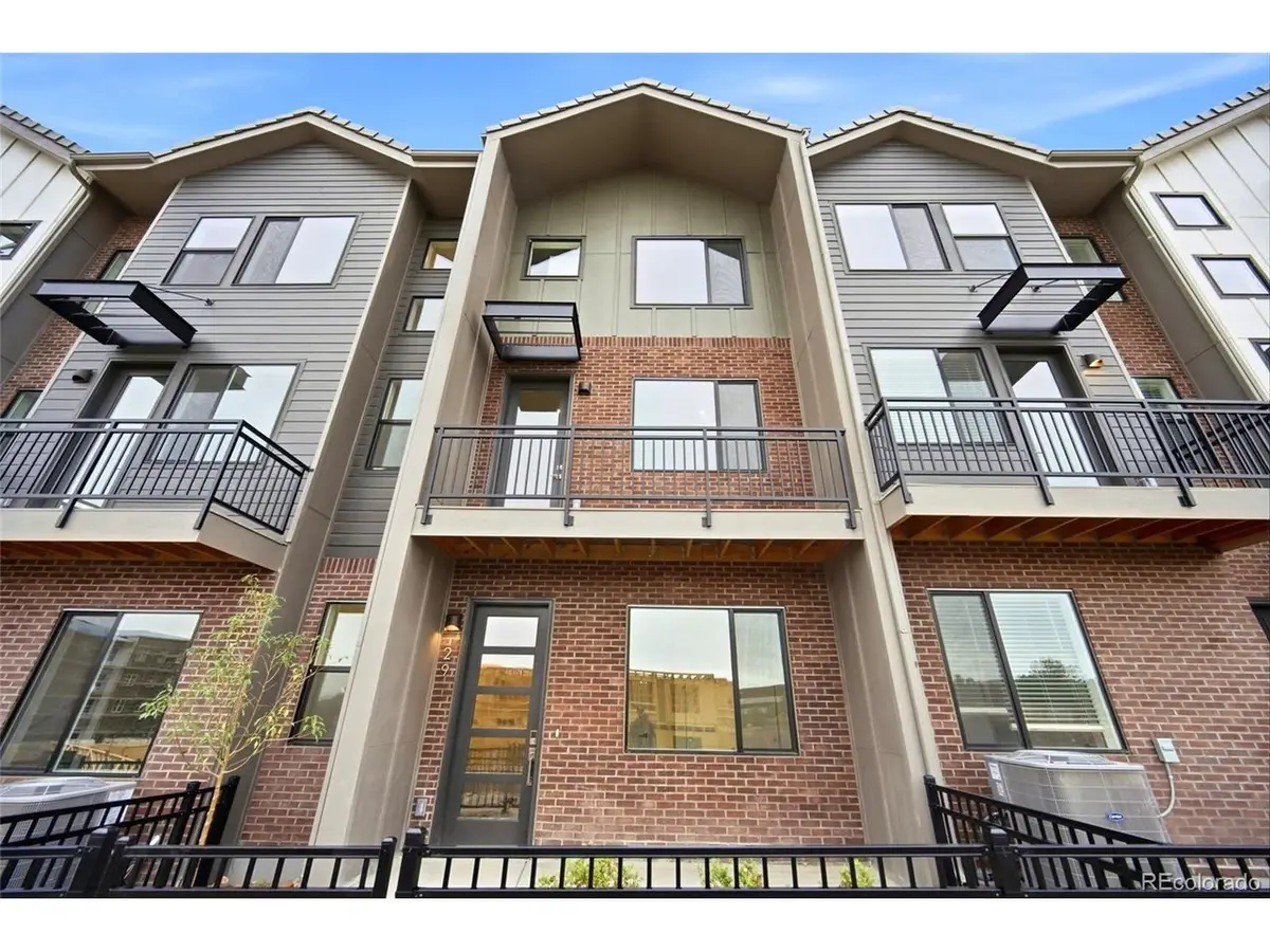 29 Ascent Trl, Englewood, CO 80112 - #1